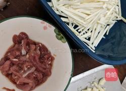 茭白炒肉的做法图解5