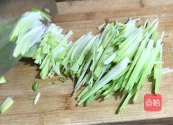 萝卜鸡蛋汤面的做法图解2