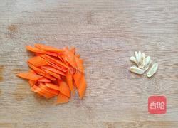 芹菜炒胡萝卜的做法图解3