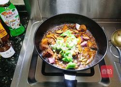 酱香鸡腿香菇焖土豆的做法图解10