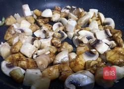 口蘑炒鸡胸肉的做法图解9