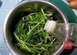 韭菜炒鸡蛋的做法图解2