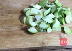 萝卜炖黄豆的做法图解2