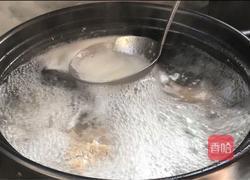 山药玉米脊骨汤的做法图解3