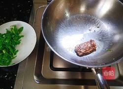 杏鲍菇肉沫炒辣椒的做法图解6