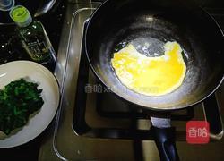 莴笋叶炒鸡蛋的做法图解5