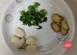 红烧鳊鱼的做法图解2