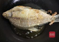 红烧鳊鱼的做法图解4