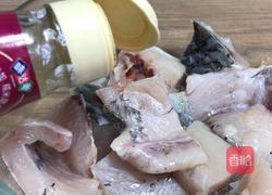 麻辣烧鱼块的做法图解1