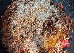 香辣牛肉酱的做法图解11