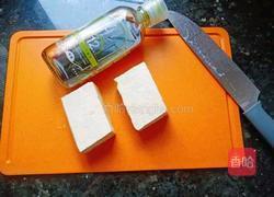 爆浆豆腐的做法图解1