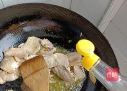 一锅出 土豆炖豆角烀饼的做法图解5