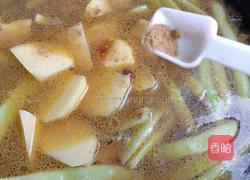 一锅出 土豆炖豆角烀饼的做法图解10