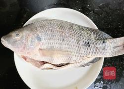 豆腐鲫鱼汤的做法图解1