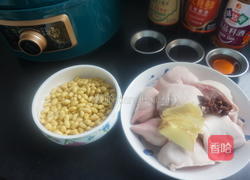 黄豆炖猪蹄的做法图解1