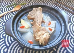 萝卜骨头汤的做法图解1