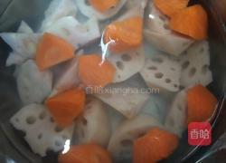 莲藕胡萝卜排骨汤的做法图解5