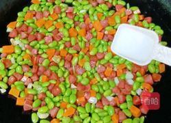 香肠炒毛豆米的做法图解8