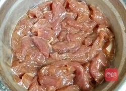 猪肉丸子萝卜汤的做法图解1