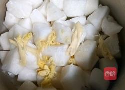 猪肉丸子萝卜汤的做法图解4