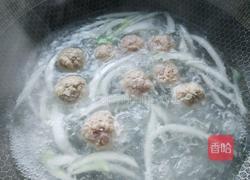 肉丸芽白粉丝汤的做法图解5