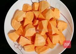 红薯藜麦粥的做法图解2