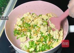 青椒鸡蛋酥饼的做法图解3