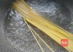 日式咖喱鸡肉意面的做法图解4