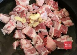 砂锅牛肉烩菜的做法图解2