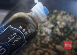  莴笋叶蚕豆焖饭的做法图解9