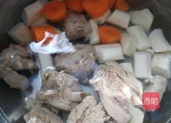 山药胡萝卜排骨汤的做法图解5