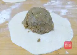 Illustration of making dough mung bean cake 7