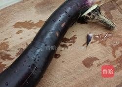 油焖茄子的做法图解1