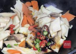 胡萝卜炒杏鲍菇的做法图解8