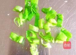 白菜炖豆腐的做法图解1