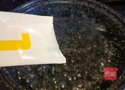 甄选番茄烩肉酱意面的做法图解2