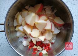 银耳水果甜汤的做法图解5