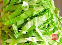 山药粉丝胡萝卜炒甘蓝的做法图解7