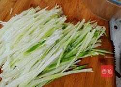 鸡肉萝卜丸子(不焯水)的做法图解2