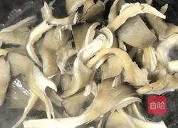 平菇炒鸡蛋的做法图解4