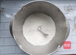 猪肉豆角馅包子的做法图解2