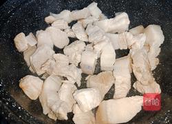 鹿茸菇烧腩肉的做法图解5