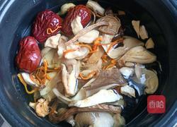 菌菇鸡汤的做法图解7