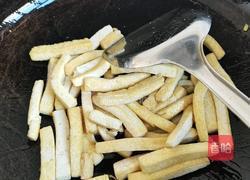 蒜黄炒豆腐的做法图解7