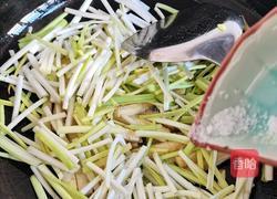 蒜黄炒豆腐的做法图解8