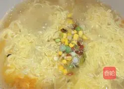 Illustration of how to make egg instant noodles 9
