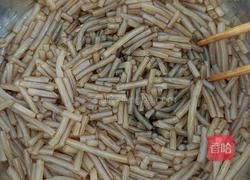 圆白菜鸡蛋粉条素馅包子的做法图解12