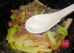 鸭杂炒芹菜的做法图解9