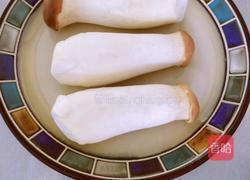 椒盐杏鲍菇的做法图解1