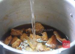 牛腩炖萝卜的做法图解7